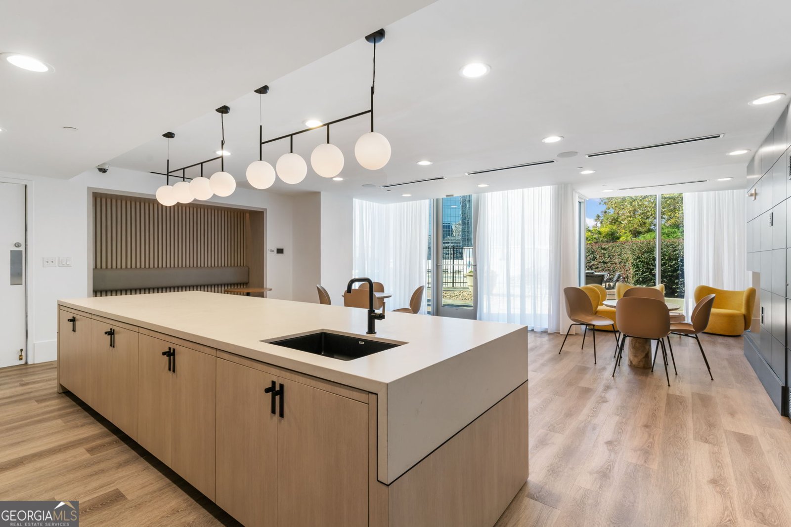 3324 Peachtree Road Atlanta - 50