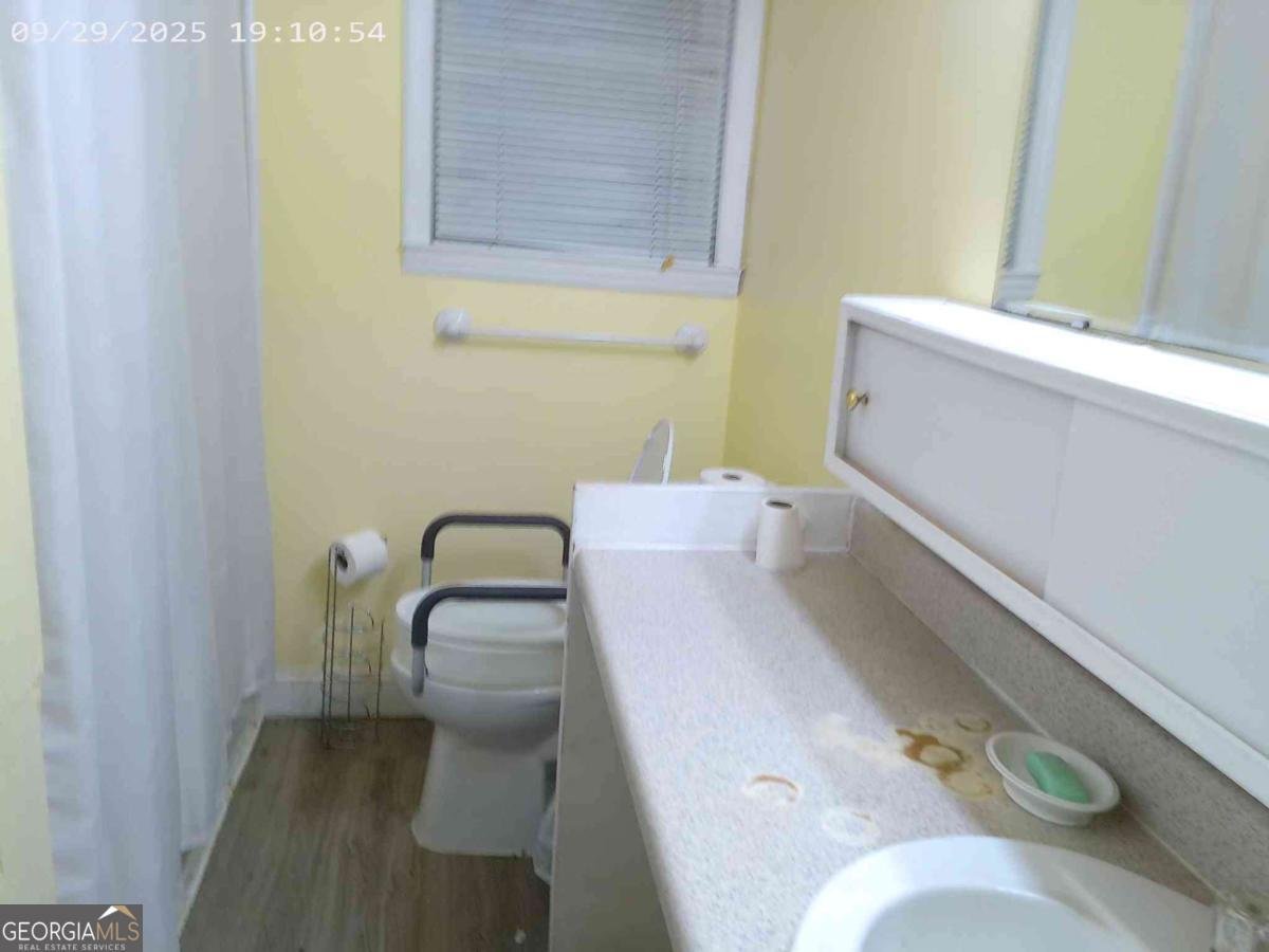 143 East Church Street Ludowici - 6