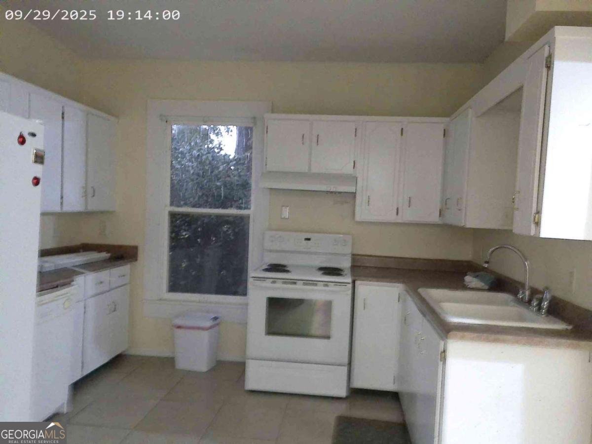 143 East Church Street Ludowici - 7