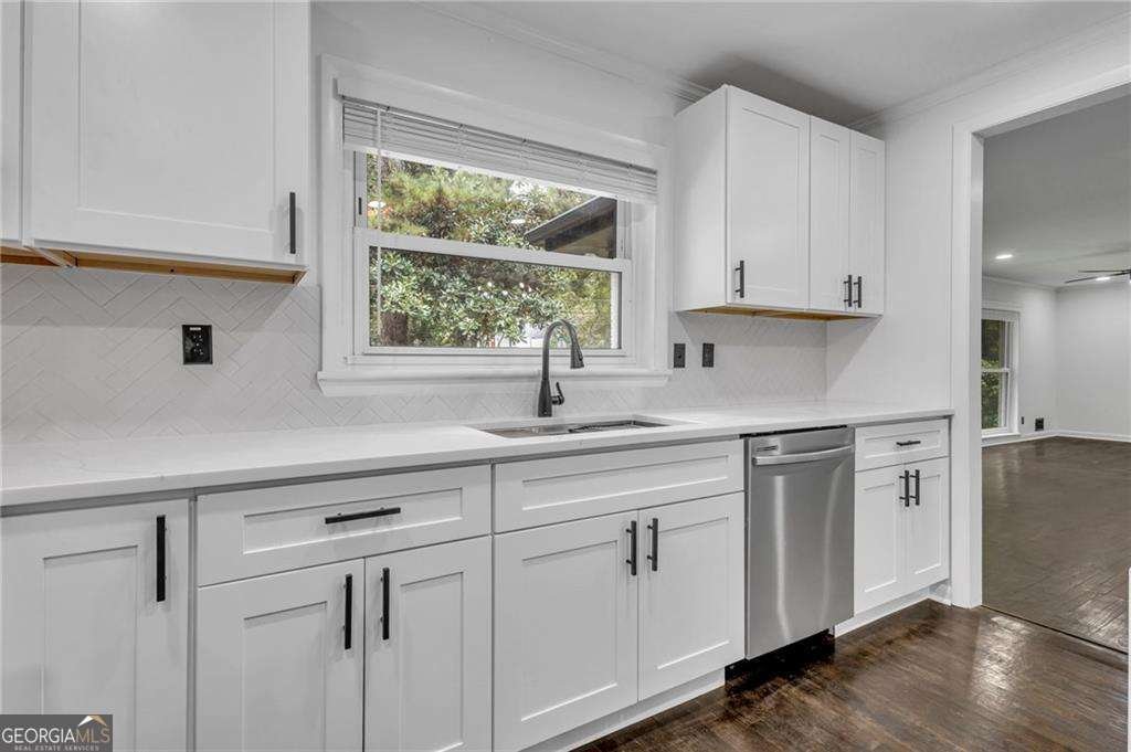 2403 Dawn Drive Decatur - 24