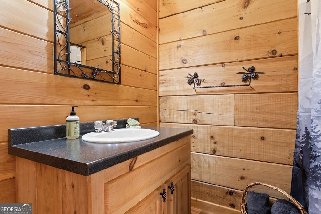 100 Wintermute Drive Mineral Bluff - 35