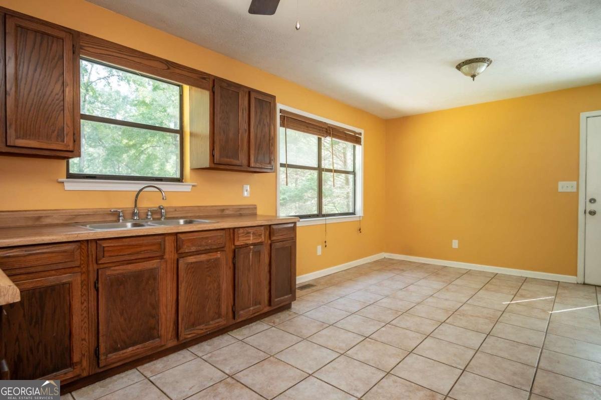160 Westwood Drive Athens - 16