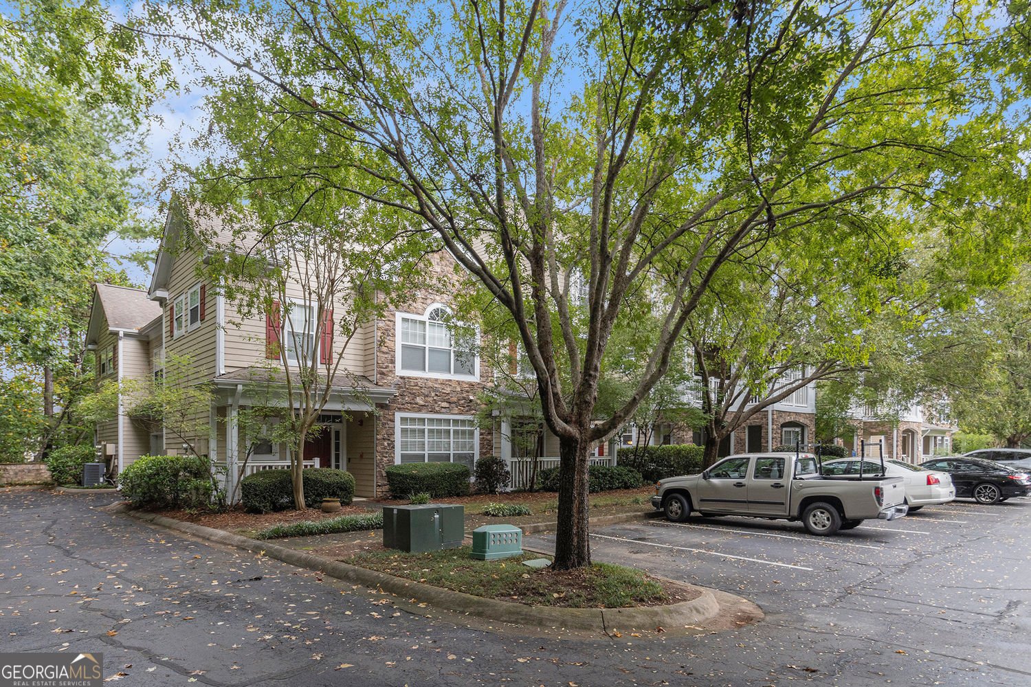 925 Sandringham Drive Alpharetta - 1