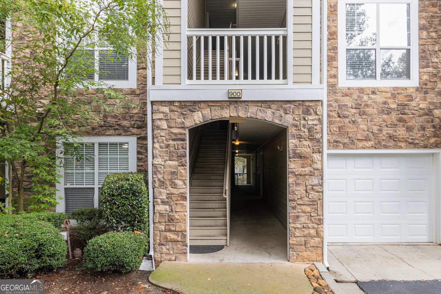 925 Sandringham Drive Alpharetta - 2