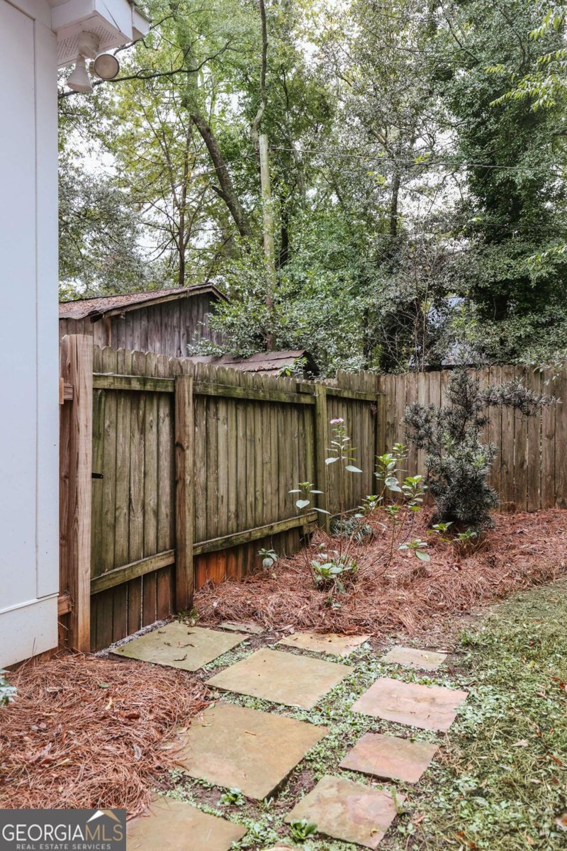 858 Meigs Street Athens - 40