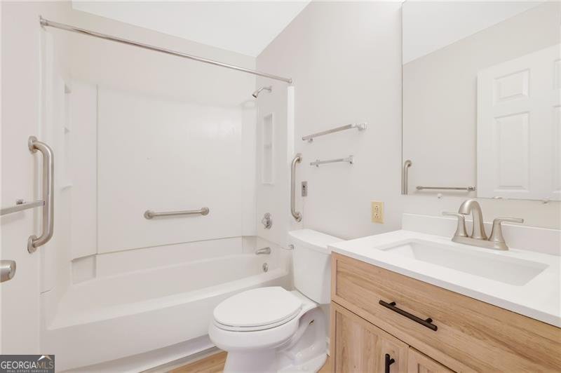 300 Johnson Ferry Road Atlanta - 11