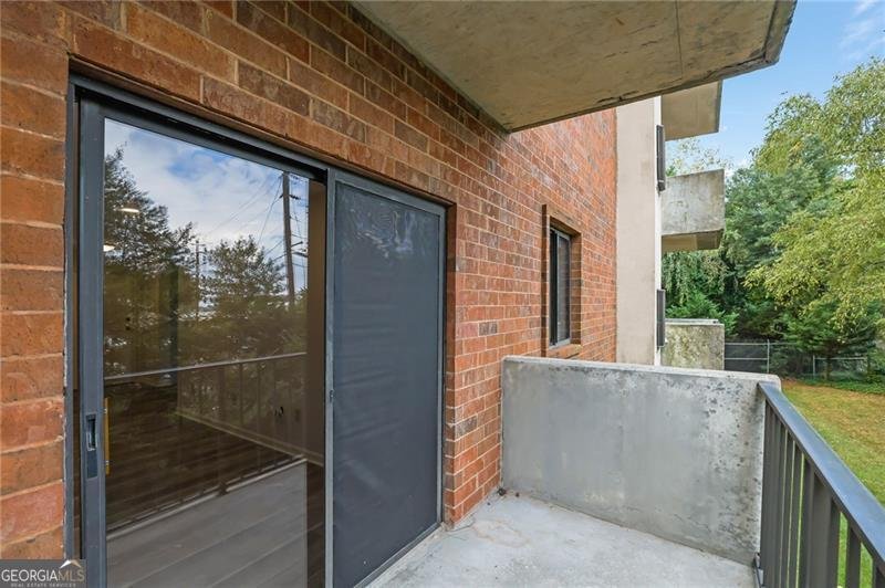 300 Johnson Ferry Road Atlanta - 27