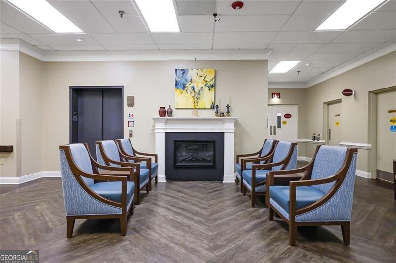 300 Johnson Ferry Road Atlanta - 38