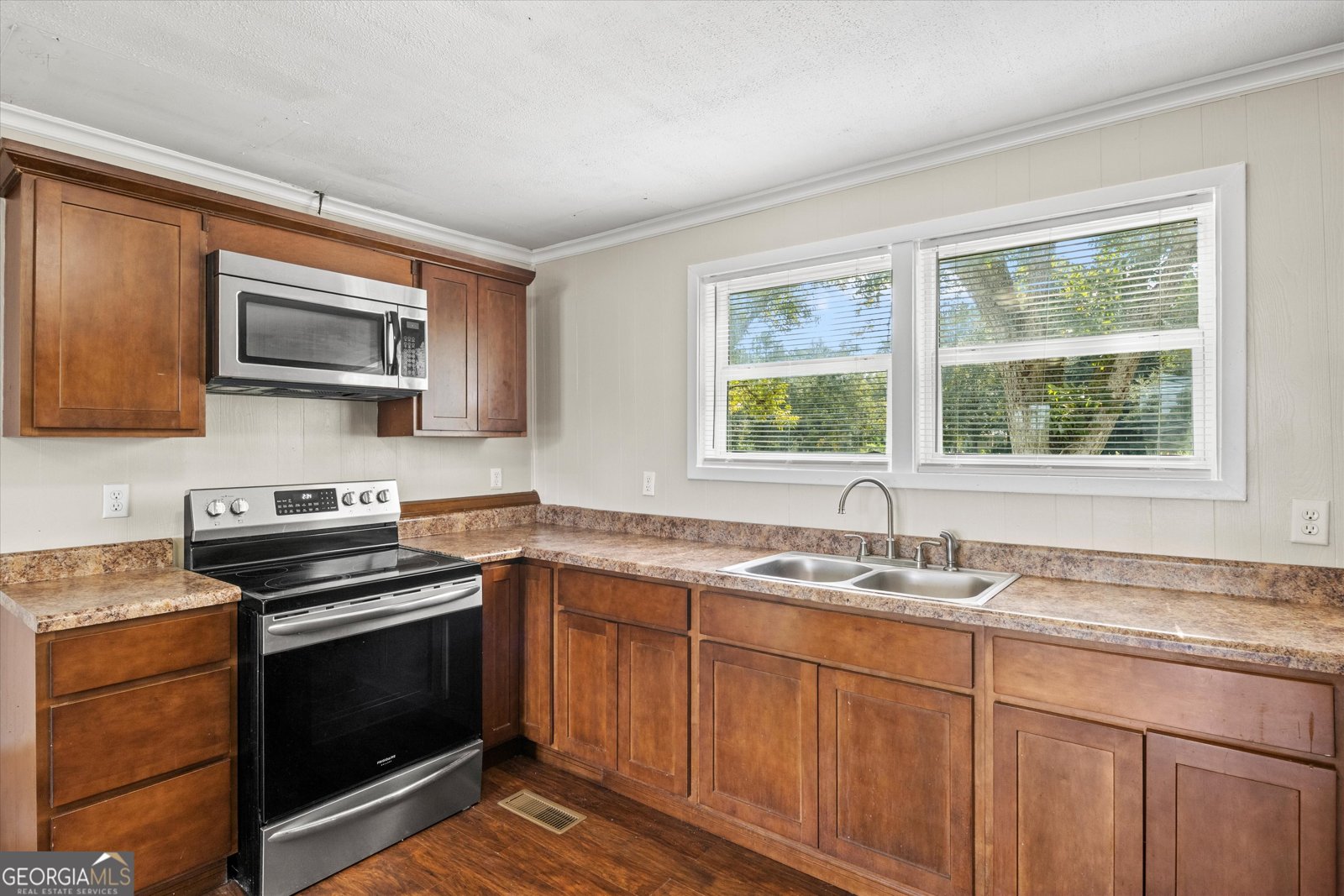 375 Baggs Avenue Pelham - 10