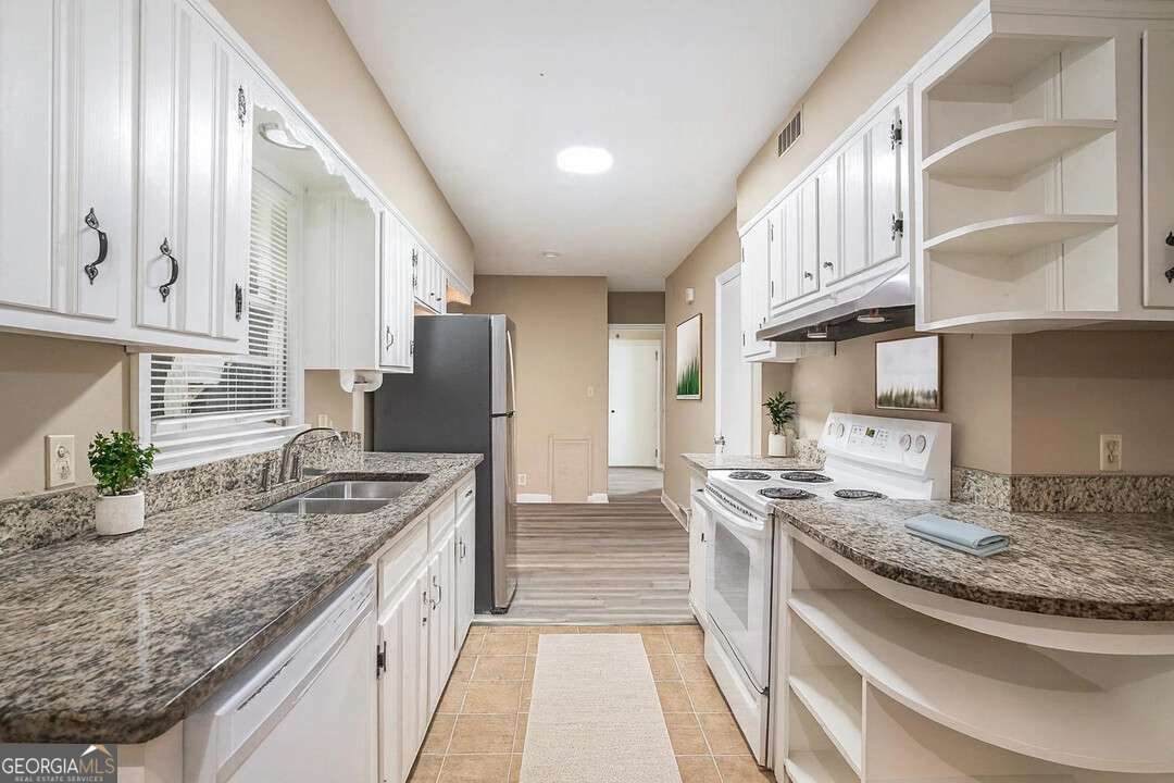 4934 Rockbridge Road Stone Mountain - 5