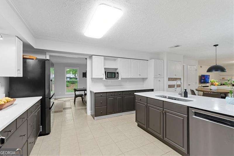 295 Crab Orchard Way Roswell - 12