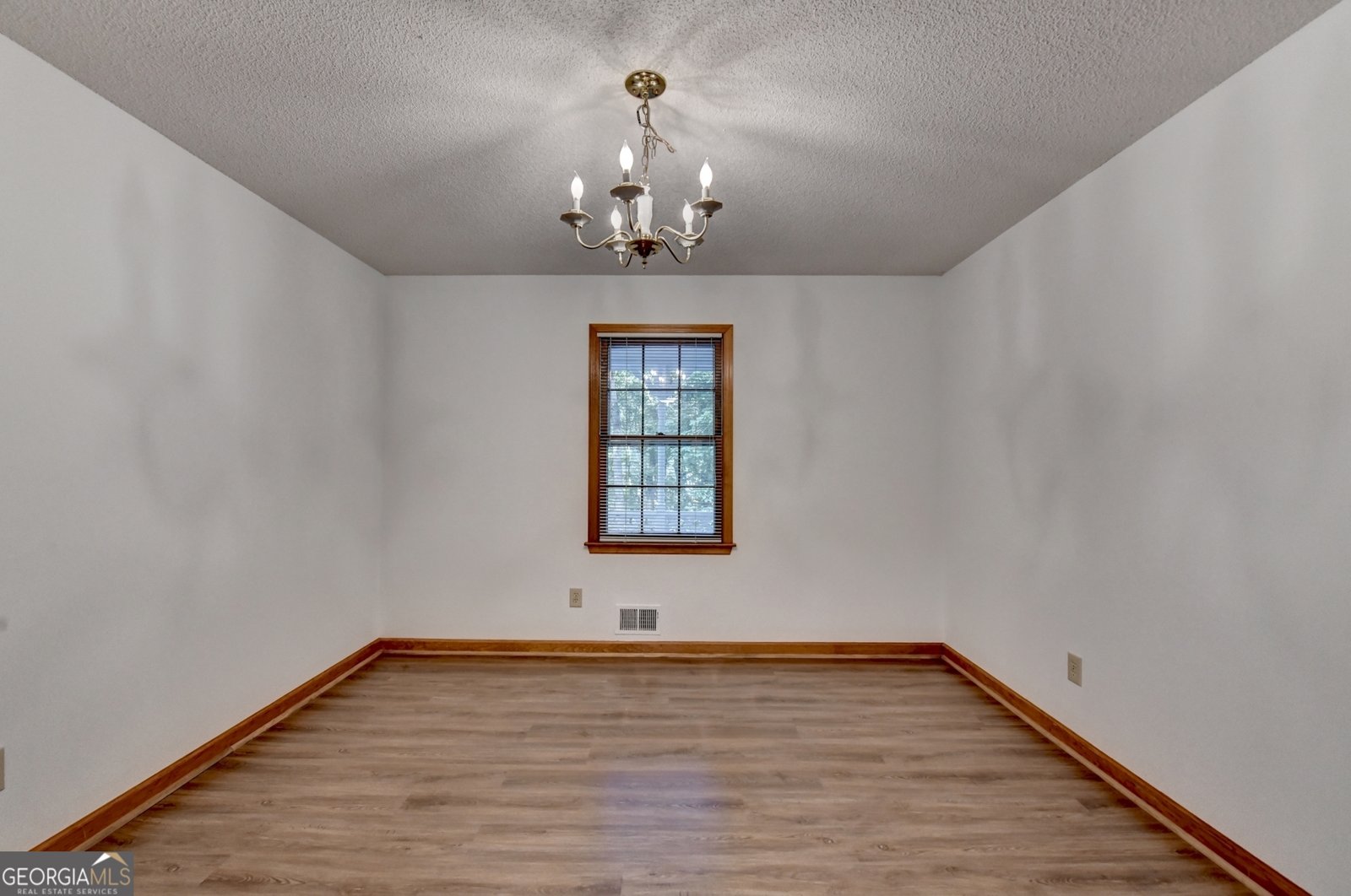 214 Valley Brook Drive Woodstock - 9