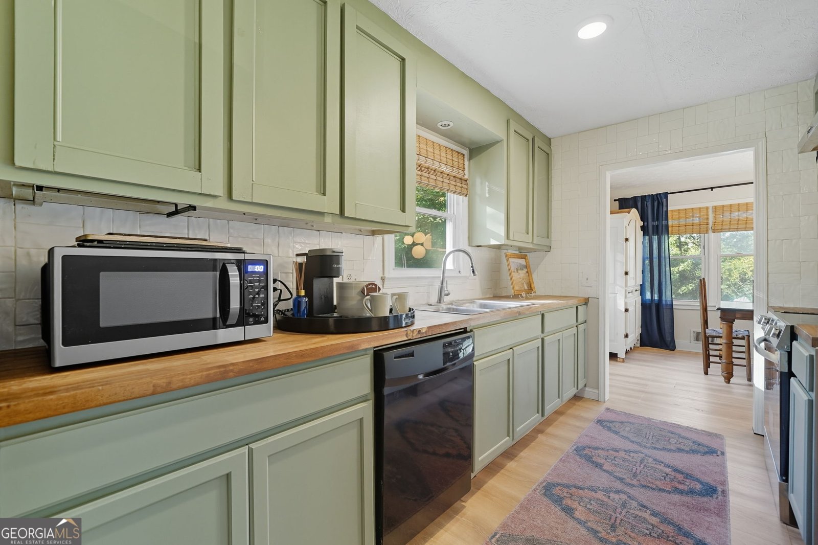 354 OAKRIDGE Drive Cartersville - 21