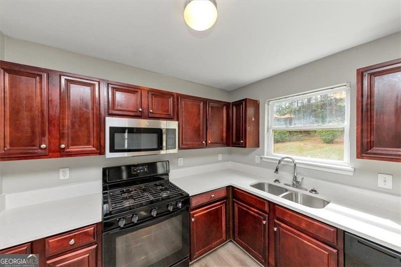 2420 VALLEY CREEK Lithia Springs - 10