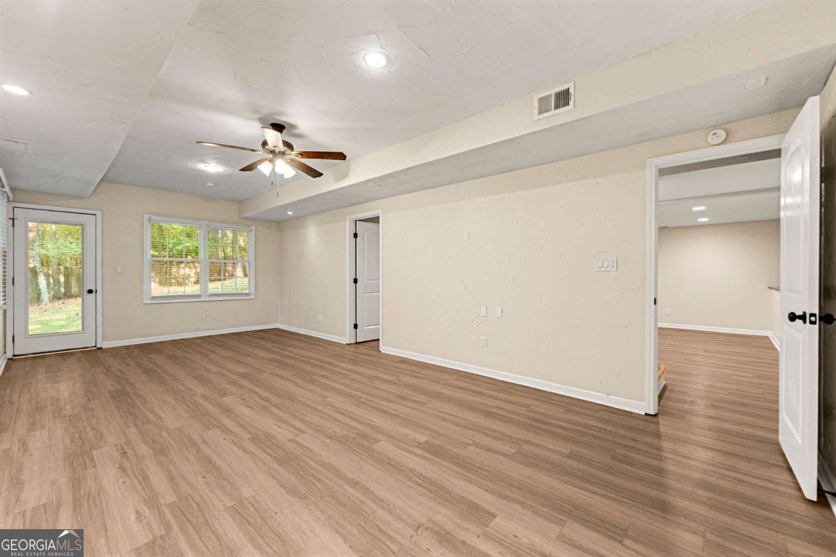 1722 Indian Ridge Drive Woodstock - 14