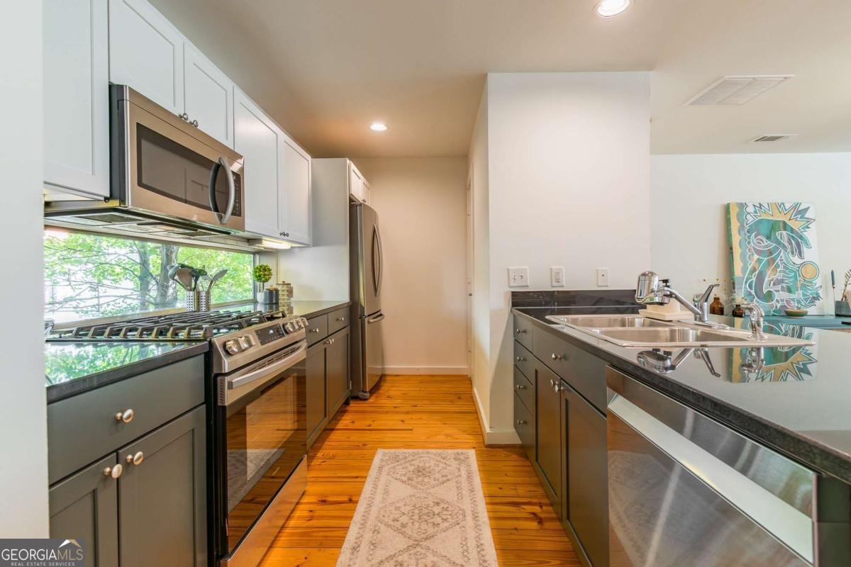 920 Memorial Drive Atlanta - 16