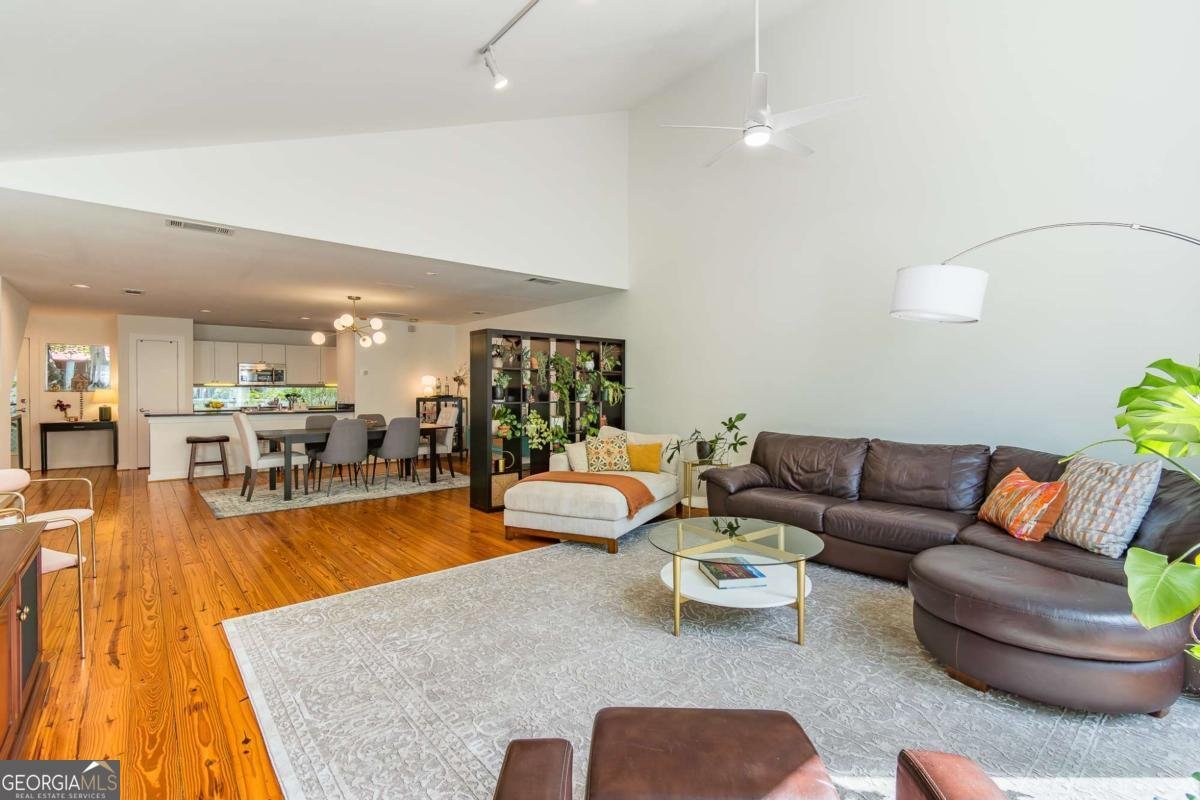 920 Memorial Drive Atlanta - 27