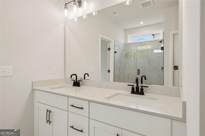 670 Grand Wehunt Drive Hoschton - 37