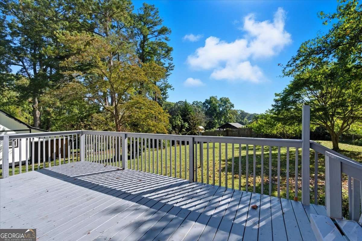 7144 Carolyn Circle Lithia Springs - 30