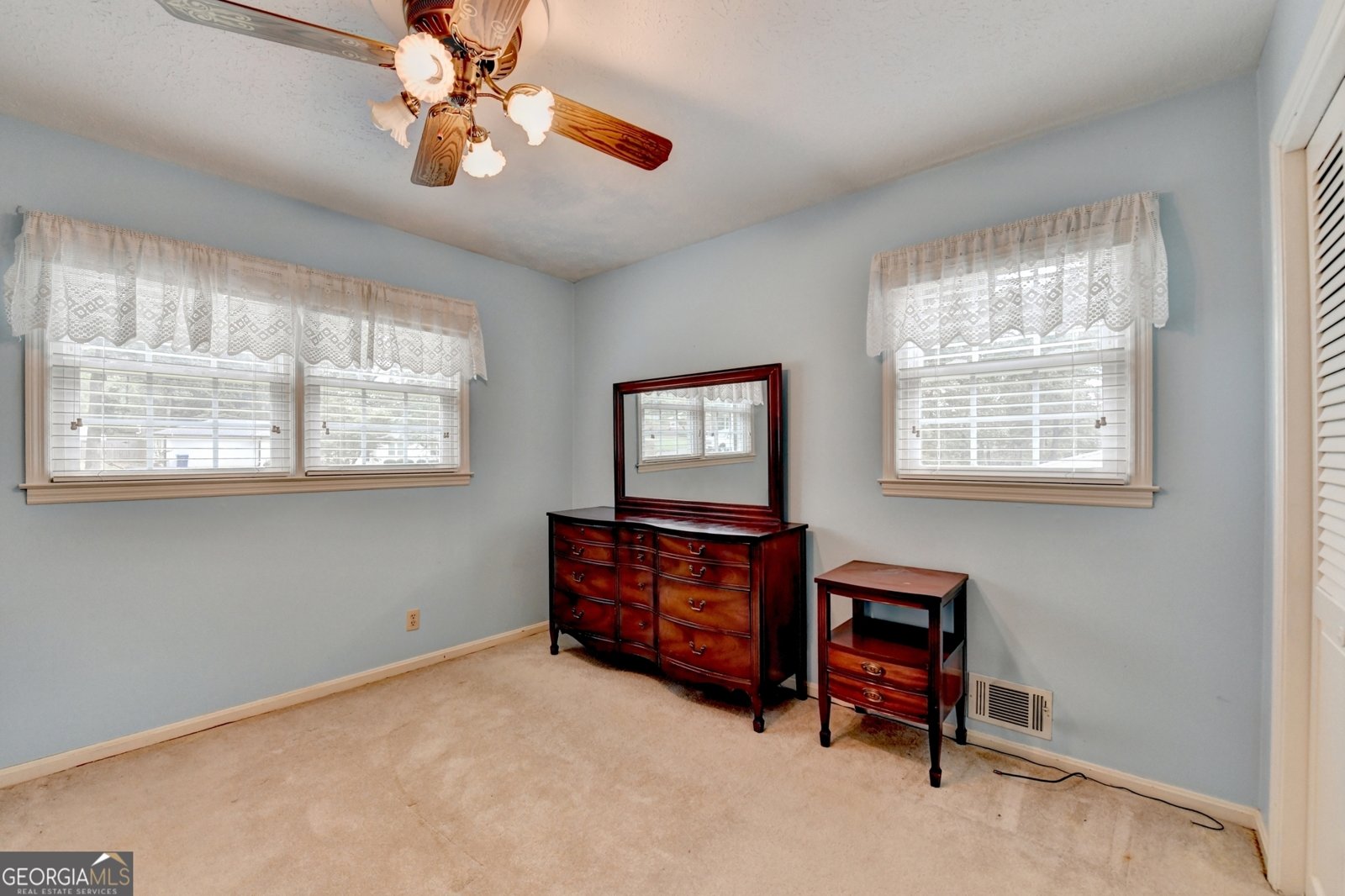 136 Lancelot Way Lawrenceville - 32