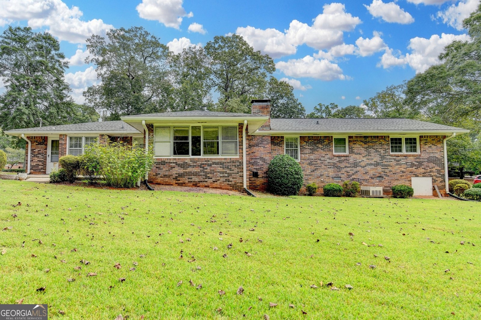 136 Lancelot Way Lawrenceville - 54