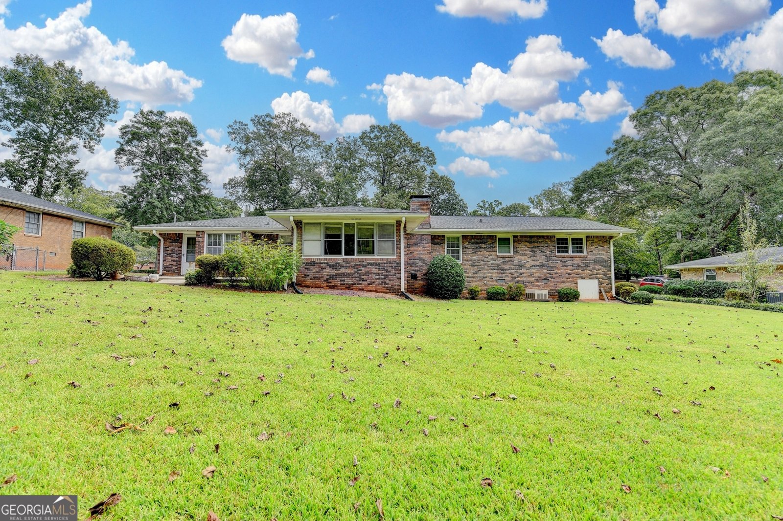 136 Lancelot Way Lawrenceville - 55