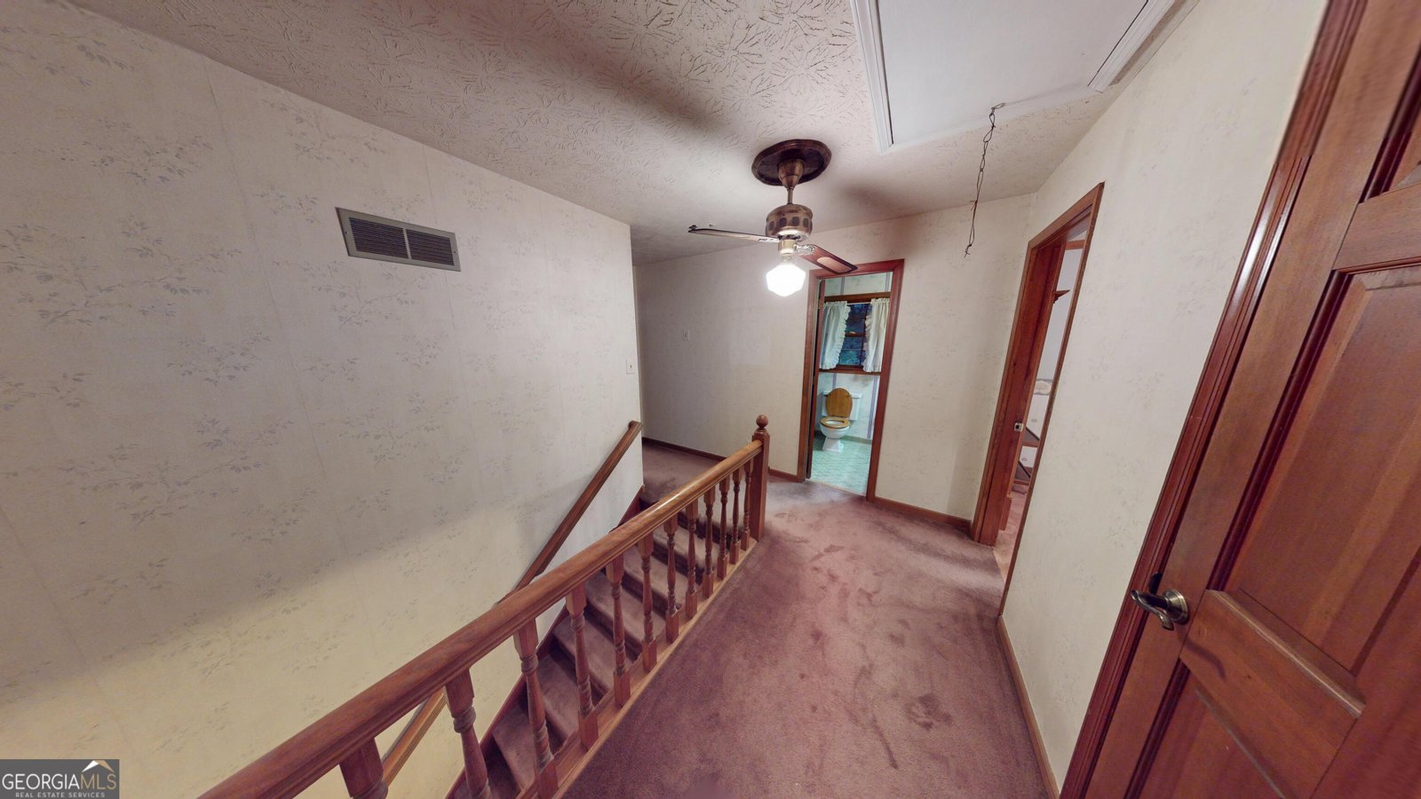 2802 Lakeview Court Buford - 2