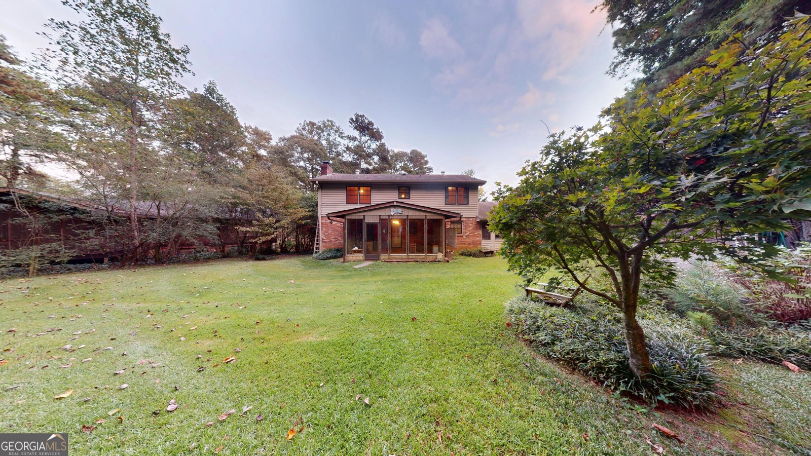 2802 Lakeview Court Buford - 28