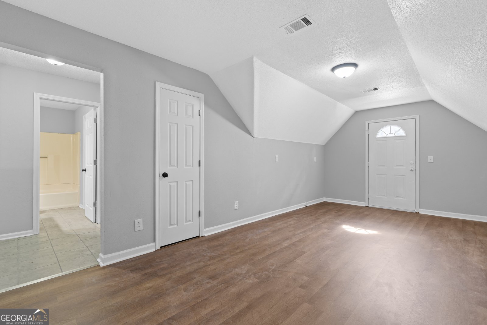 7513 Columbus Road Lizella - 45