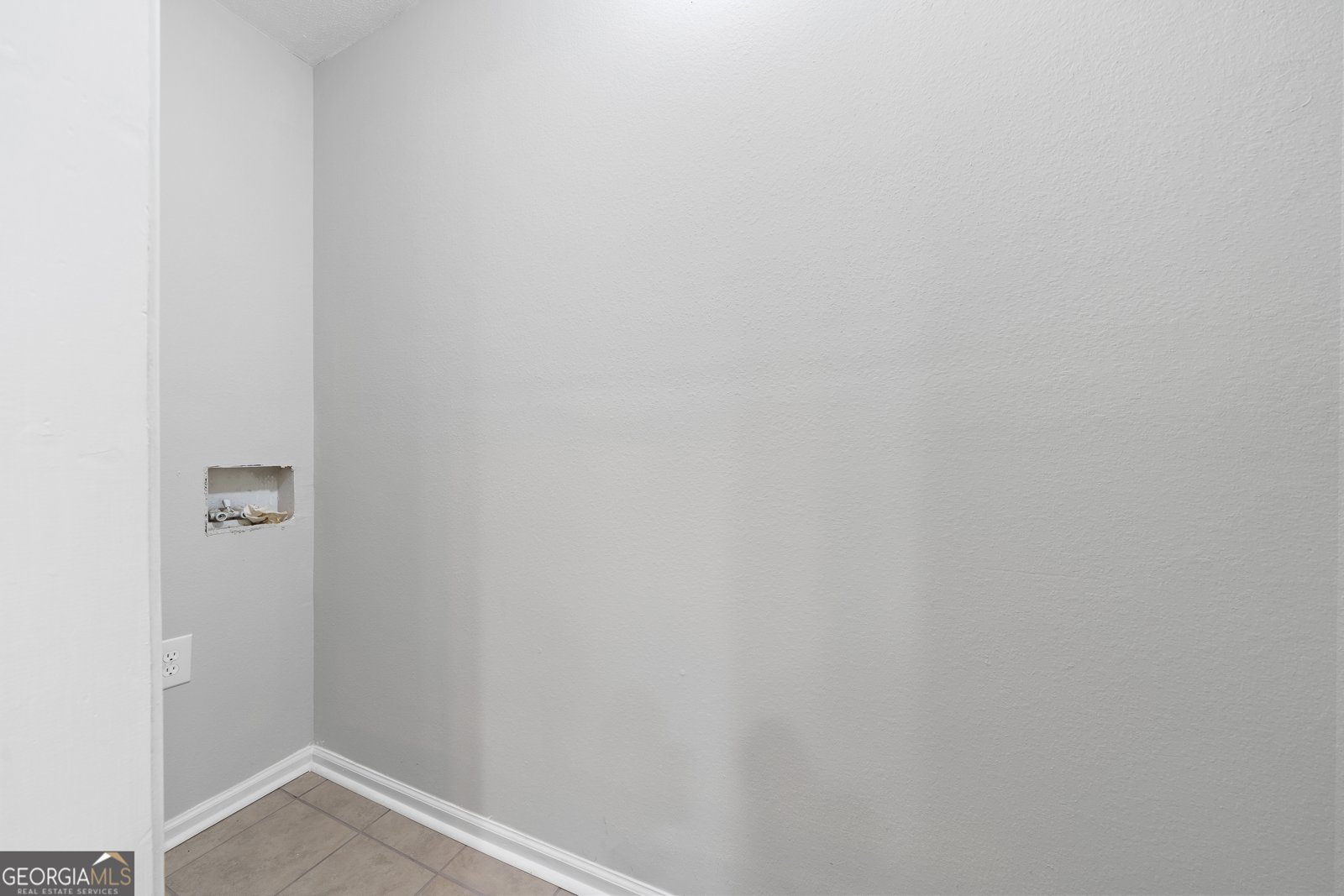 7513 Columbus Road Lizella - 48