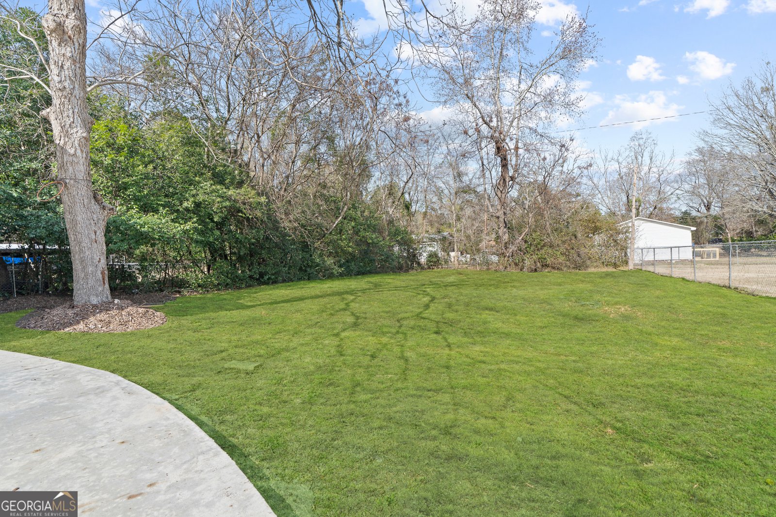 7513 Columbus Road Lizella - 52