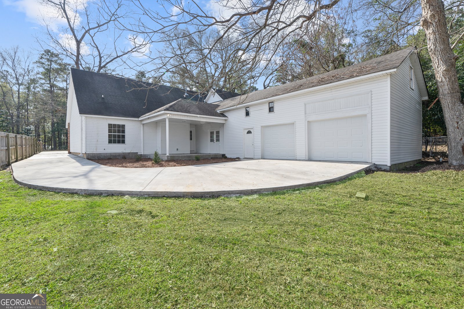 7513 Columbus Road Lizella - 54