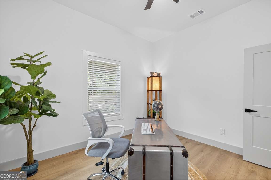 4217 Railroad Street Oakwood - 32