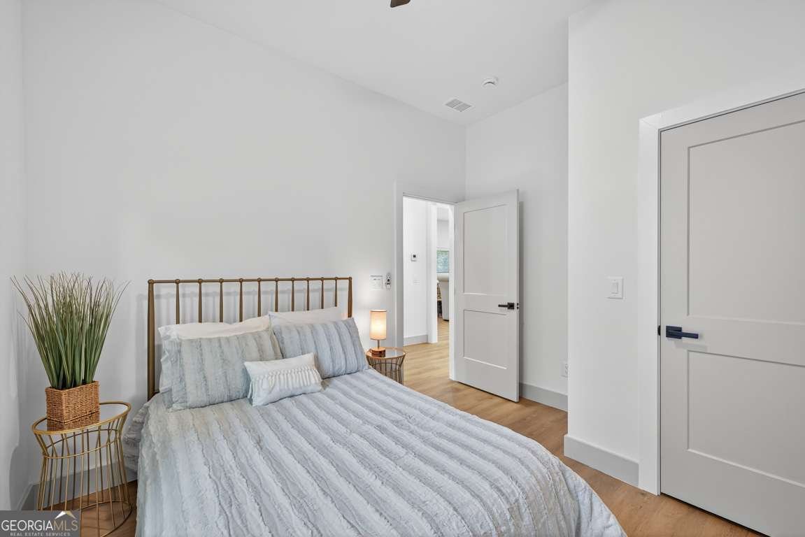 4217 Railroad Street Oakwood - 36