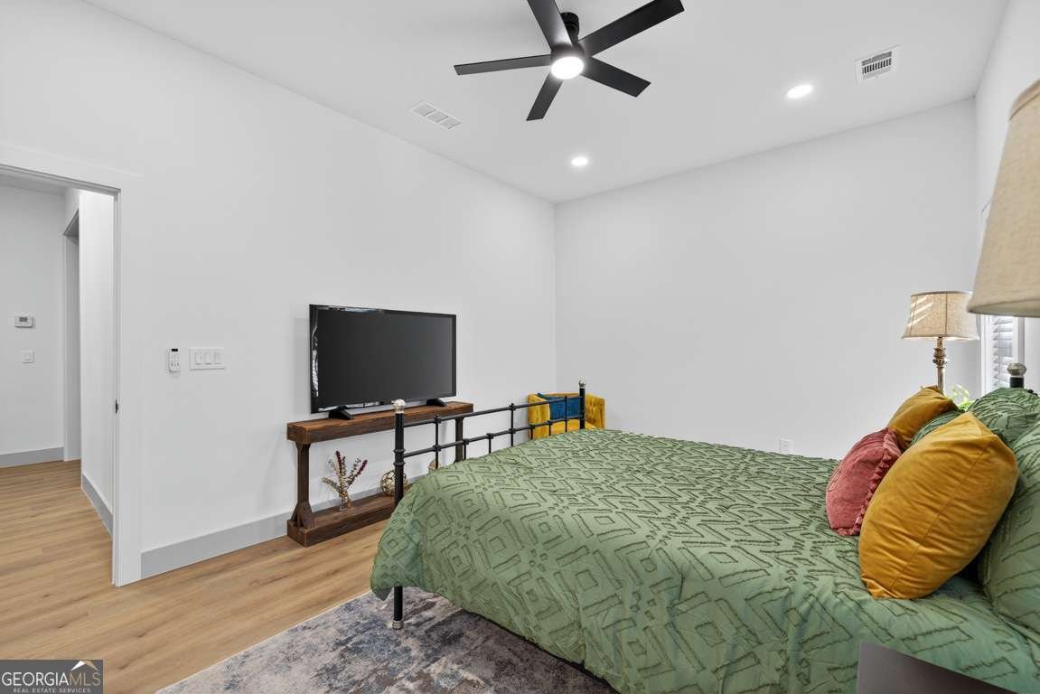 4217 Railroad Street Oakwood - 38