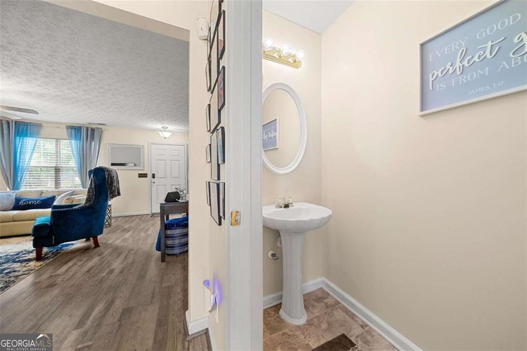 1320 Revelstoke Cove Riverdale - 6
