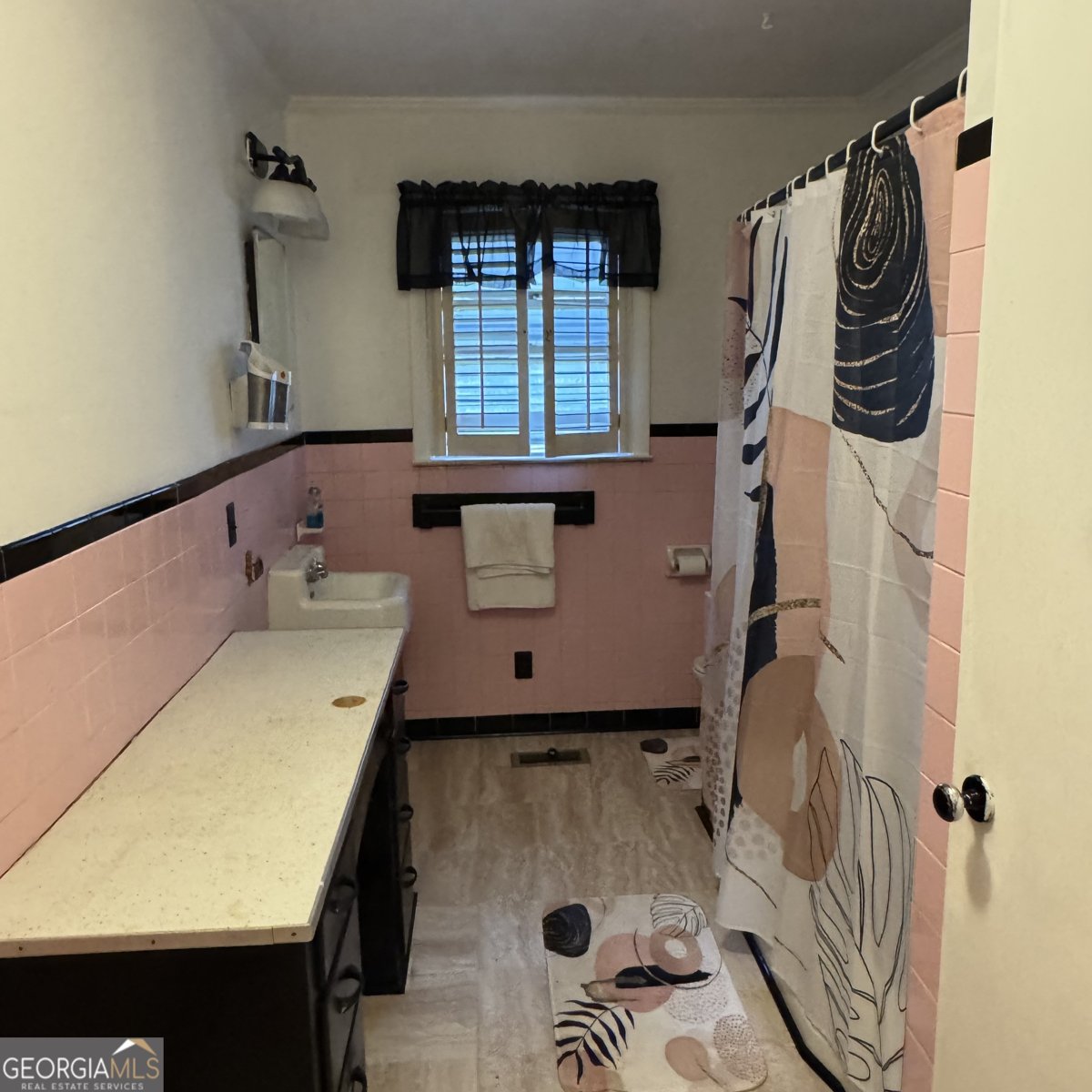 303 Auburn Street Centre - 20