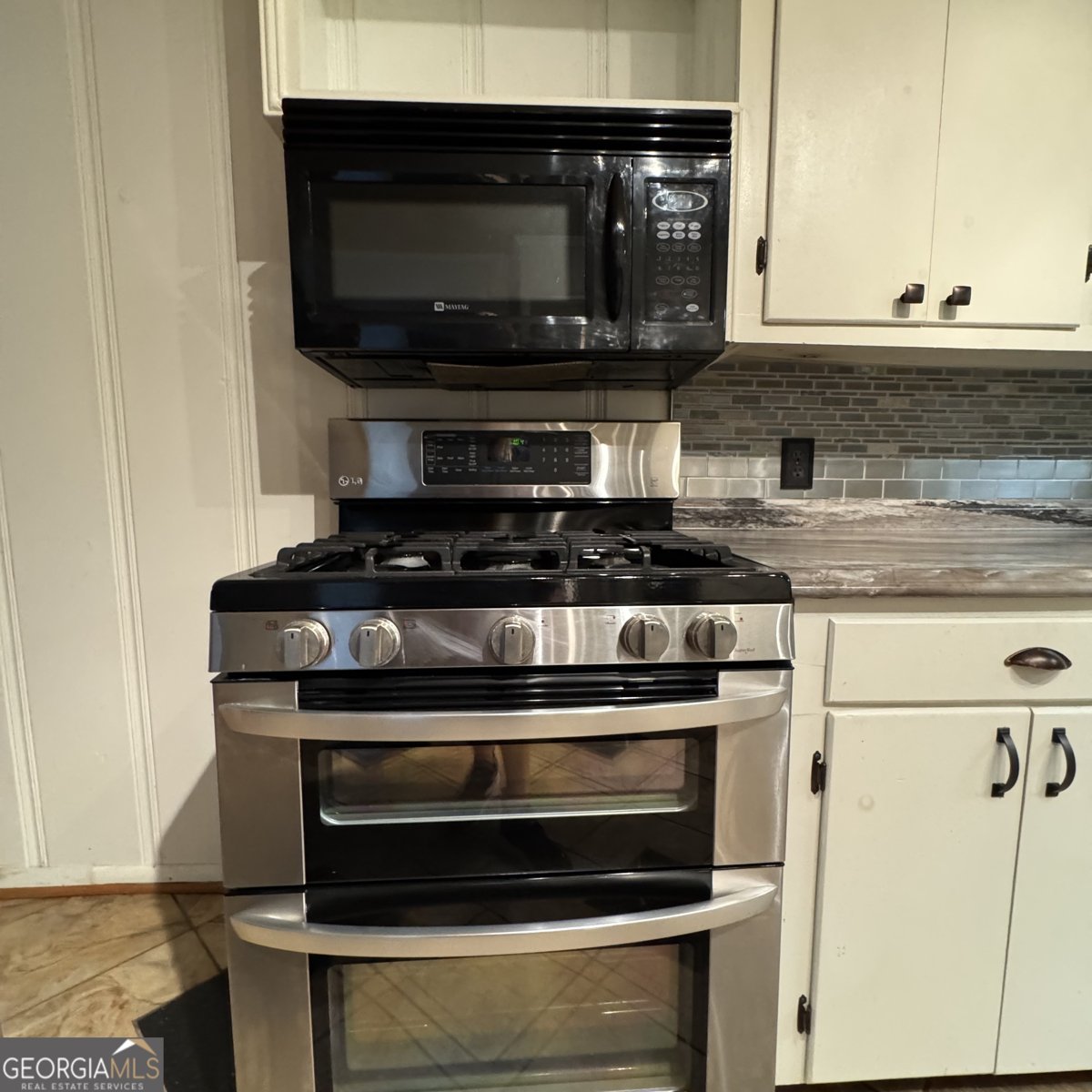 303 Auburn Street Centre - 23