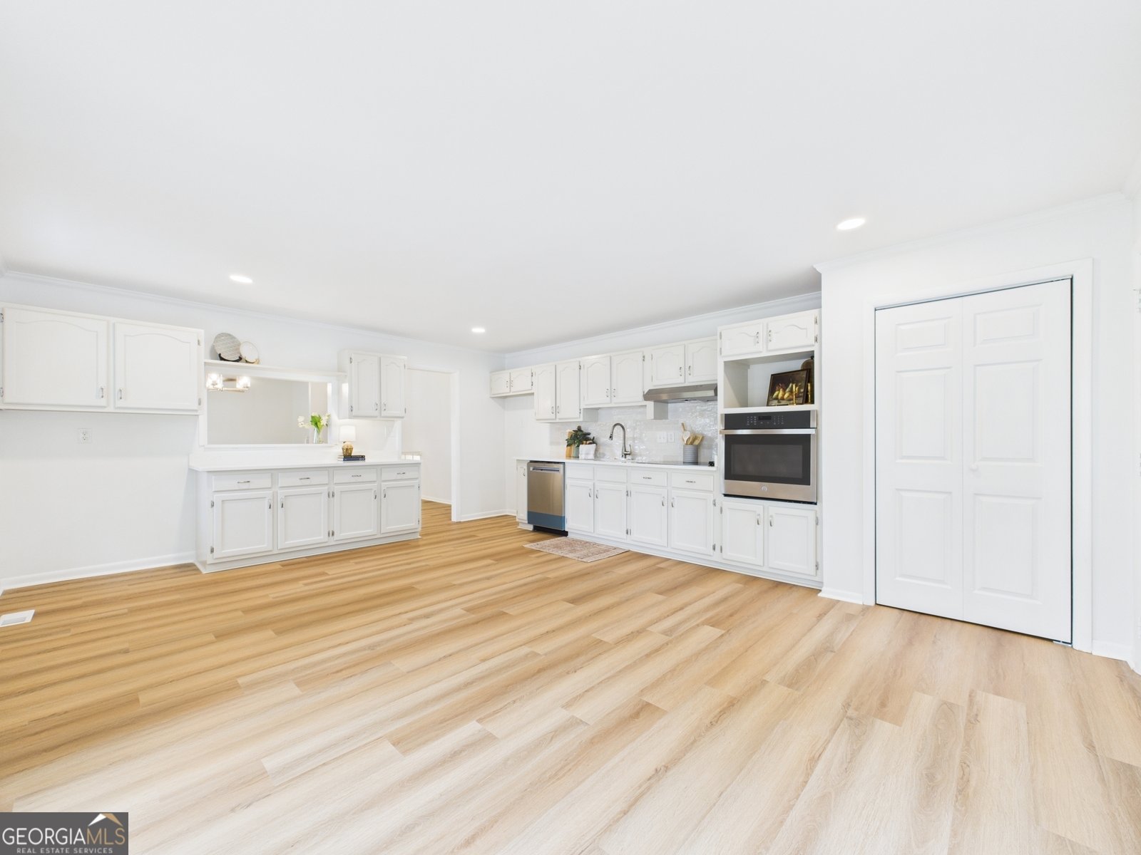 766 Forest Lake Drive Macon - 14