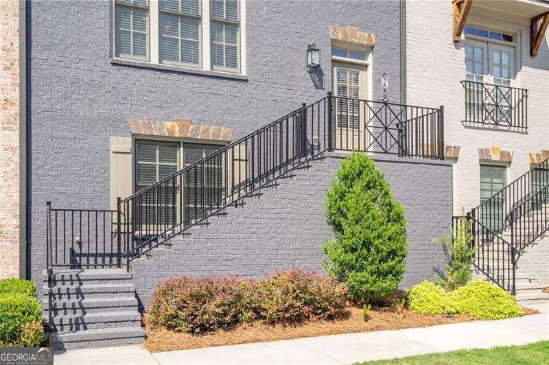 2440 Skyland Way Atlanta - 2