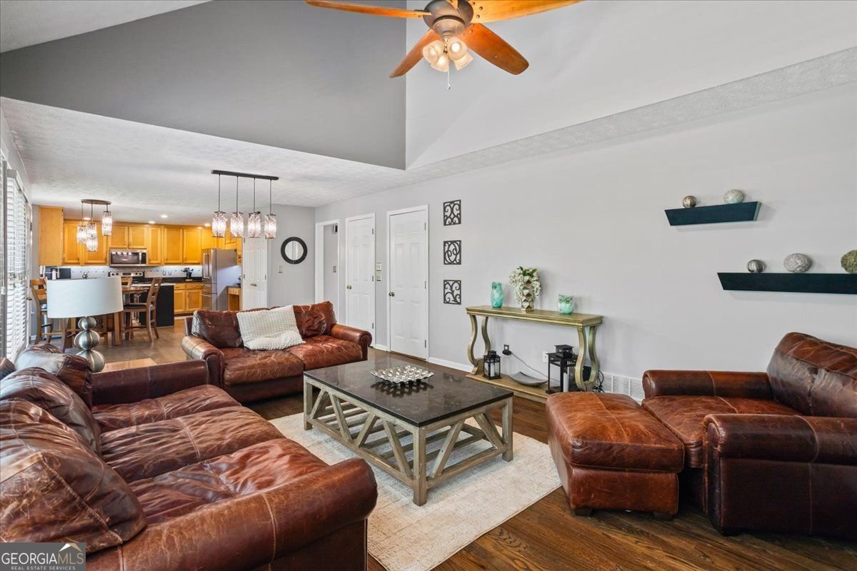 842 ROCKFOUNT Way Lawrenceville - 15