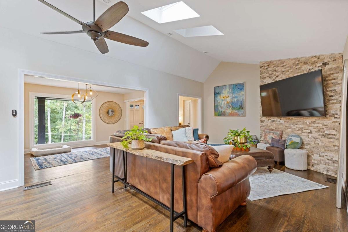 2645 Rangewood Court Atlanta - 1