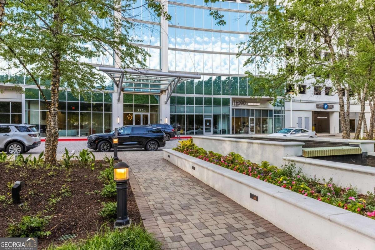 3324 Peachtree Road Atlanta - 1