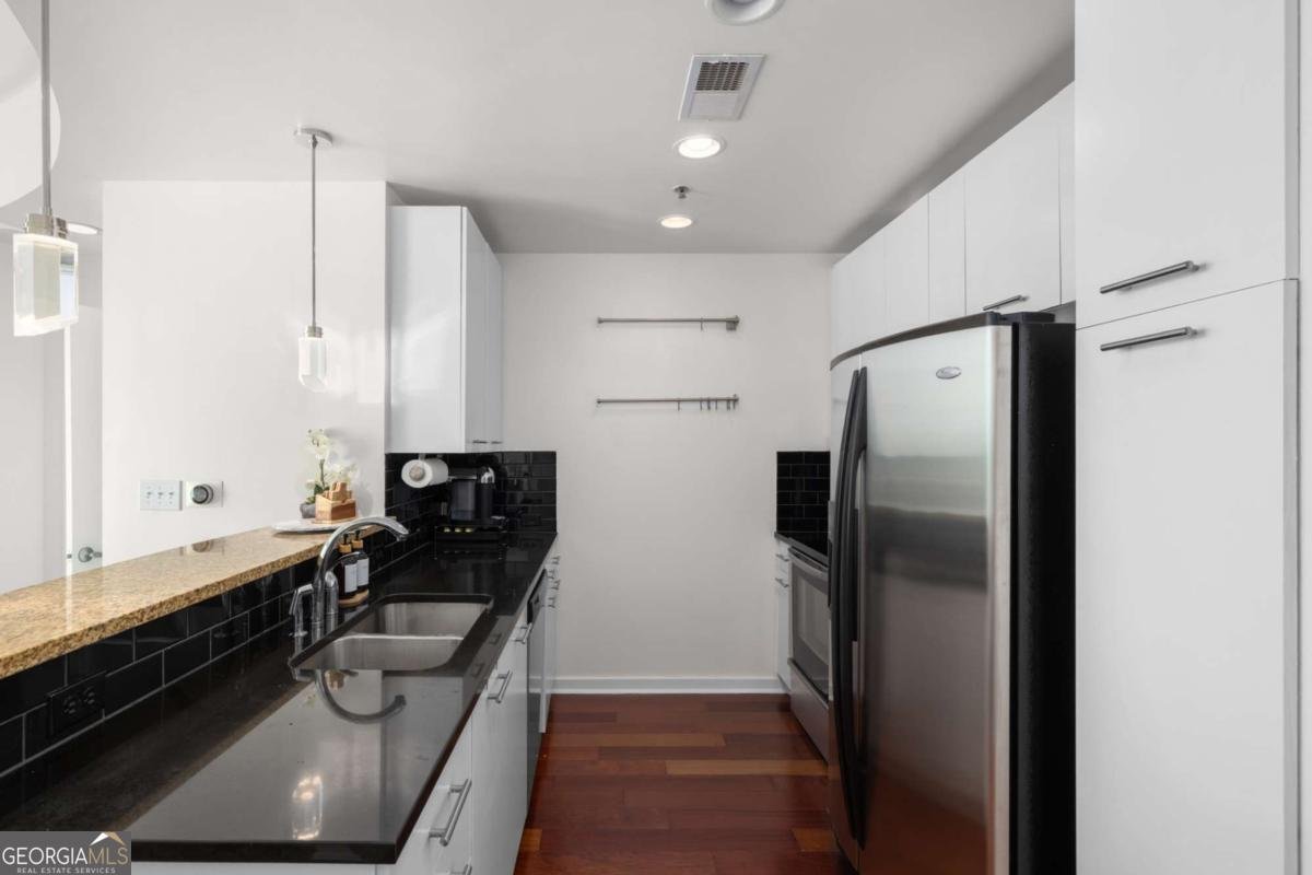 3324 Peachtree Road Atlanta - 13