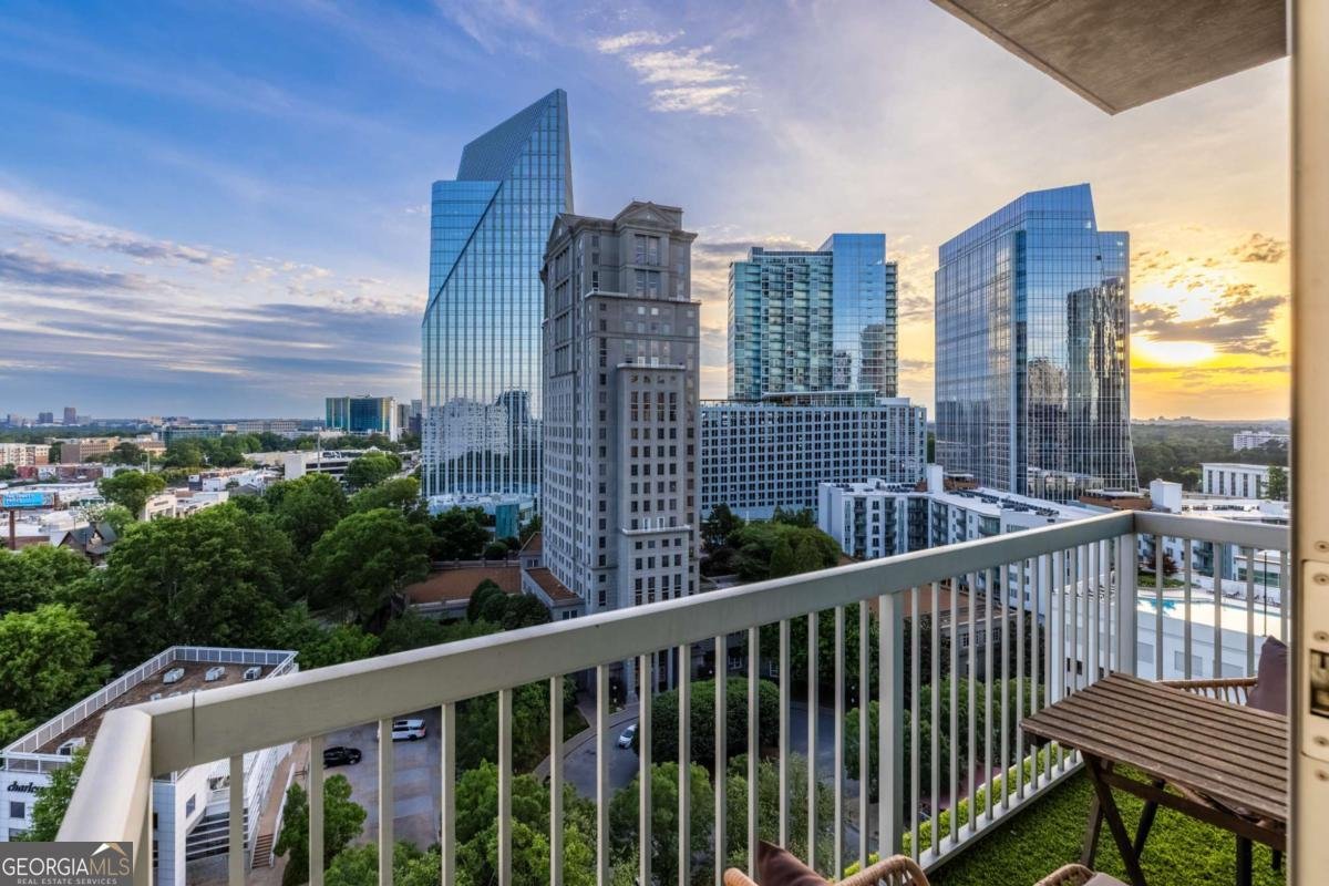 3324 Peachtree Road Atlanta - 3