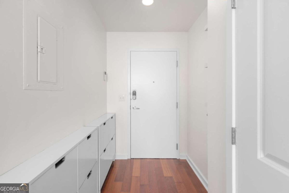 3324 Peachtree Road Atlanta - 33
