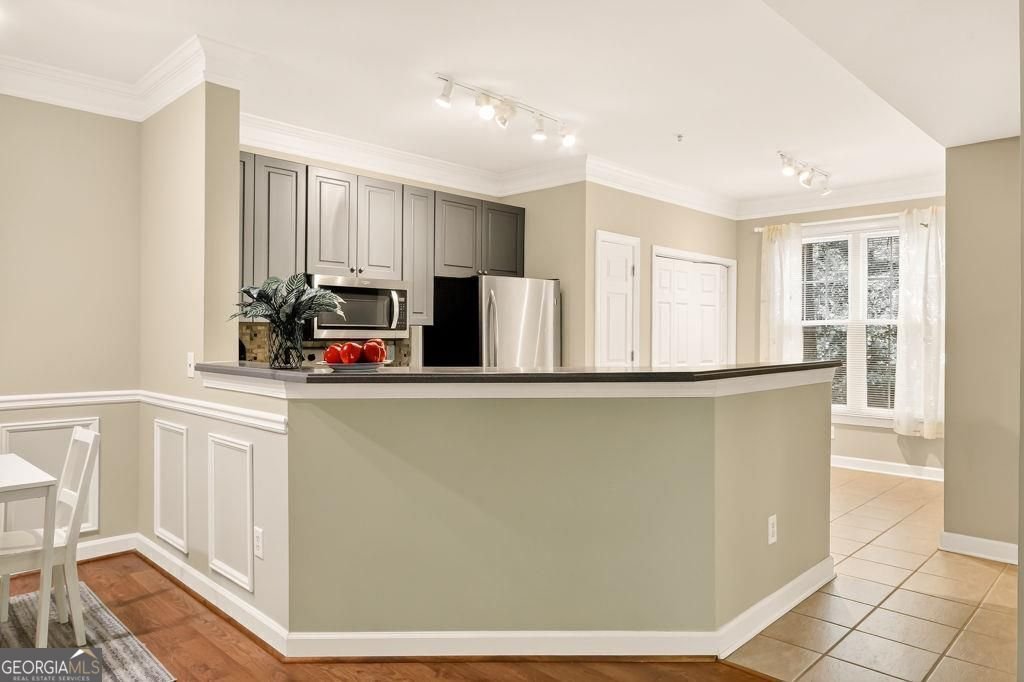 221 Ashford Circle Dunwoody - 12