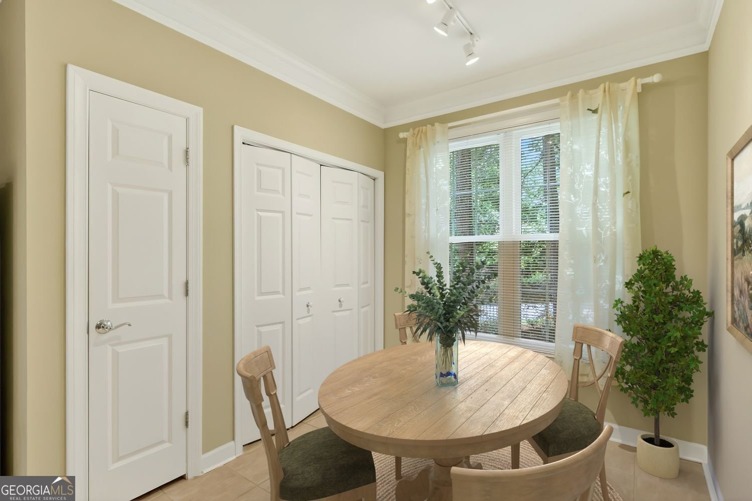 221 Ashford Circle Dunwoody - 4
