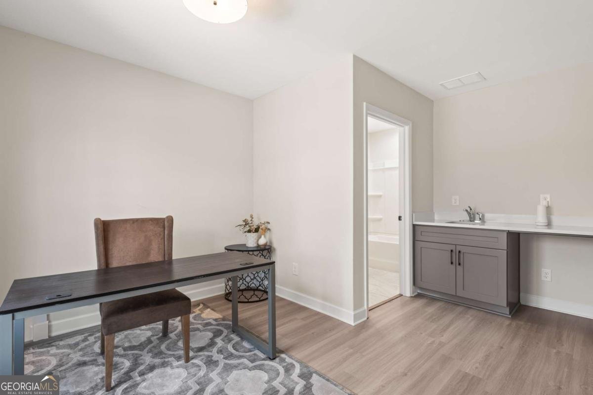 1975 Hollywood Road Atlanta - 6