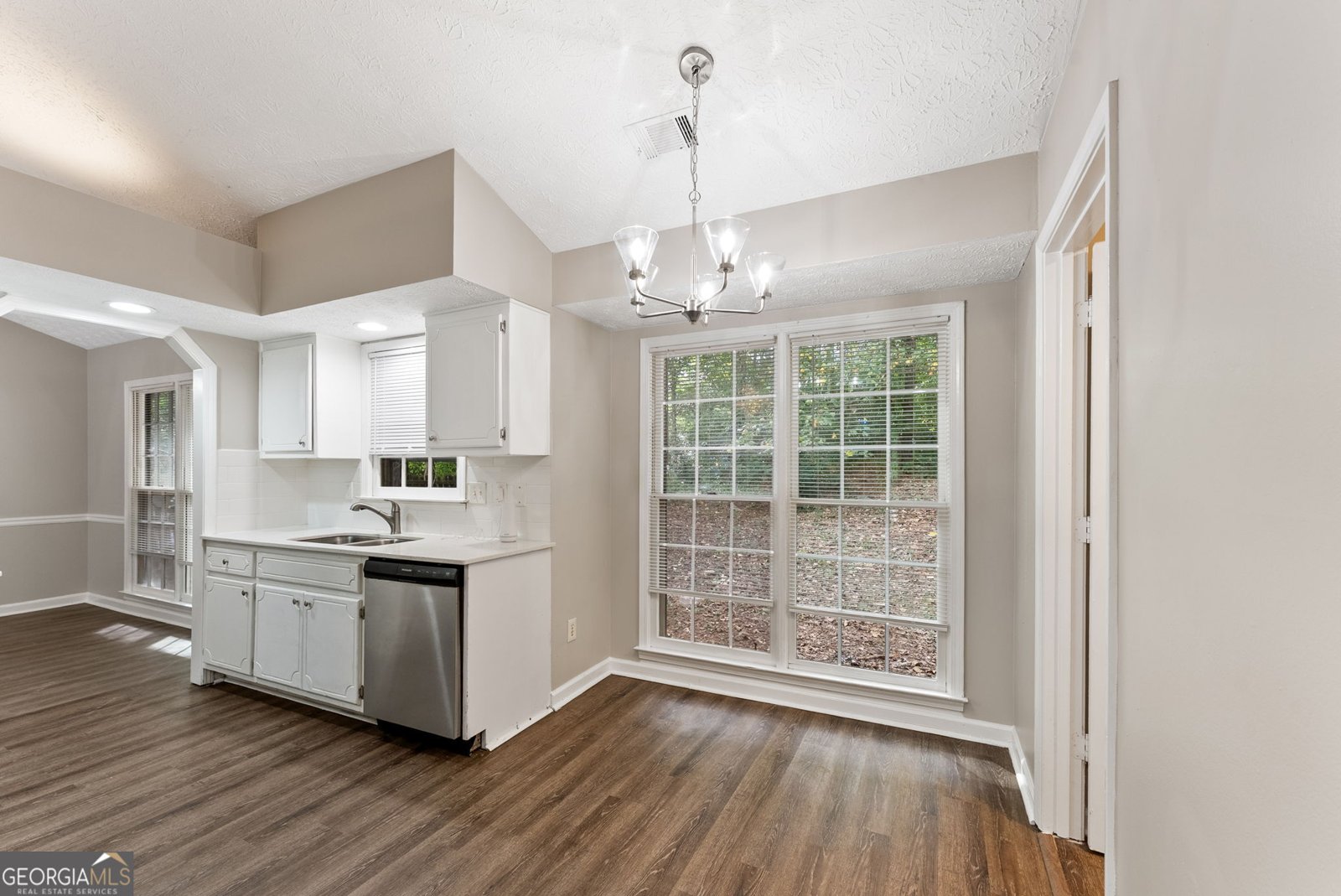 1511 Hillside Drive Conyers - 9